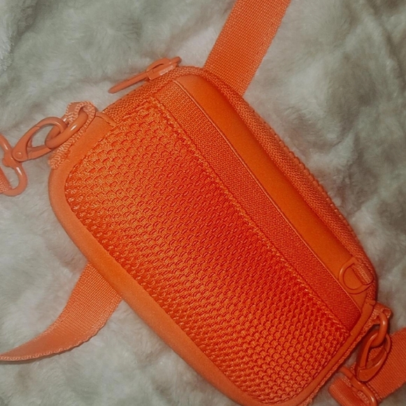 Dagne Dover Mara phone sling - Picture 3 of 3